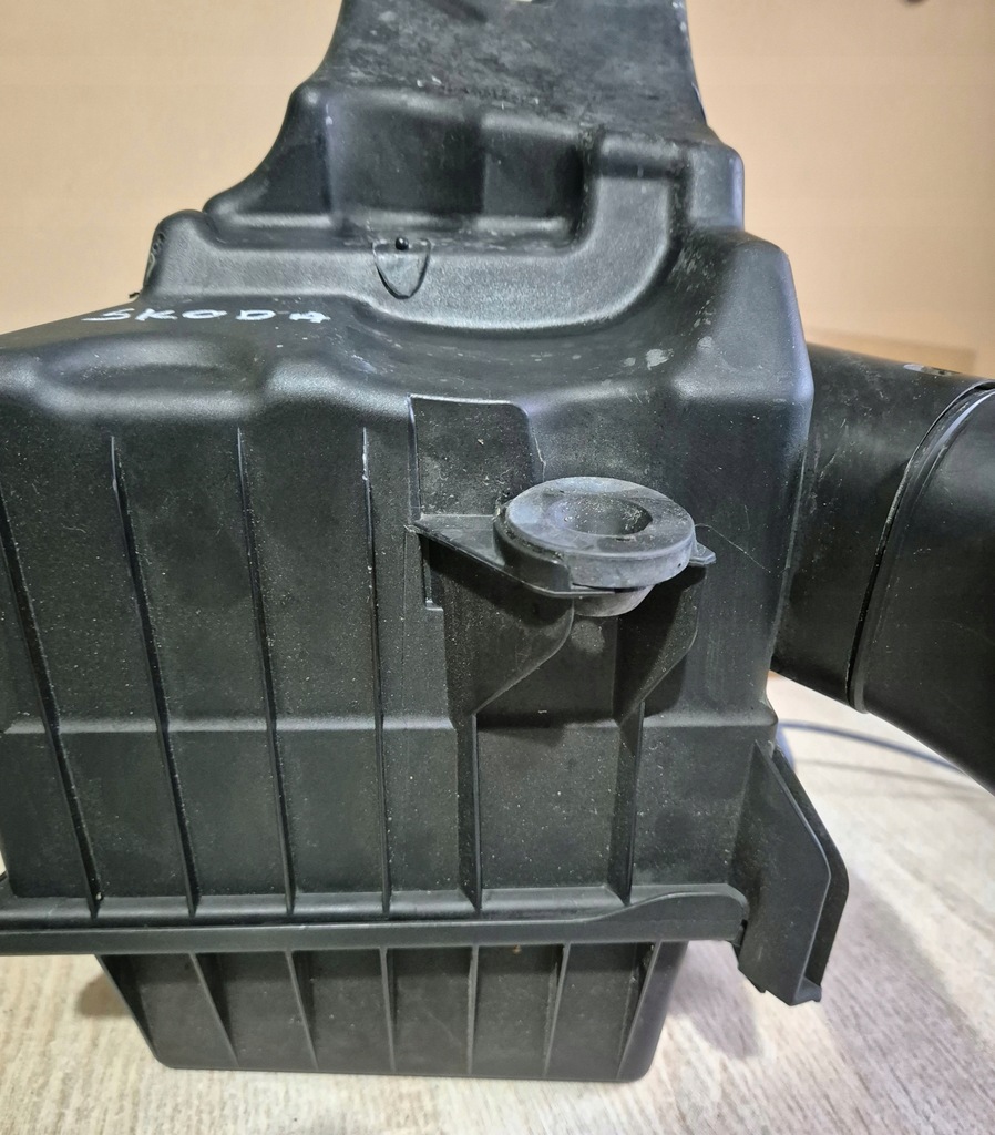 фото №8, Odbudowa фильтра воздуха расходомер skoda roomster 1.4 tdi 6q0129601ar