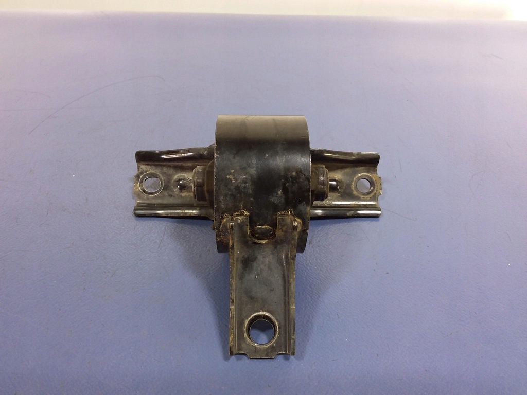 фото №4, Lancer viii 1.5b 109km подушка двигуна mn184056