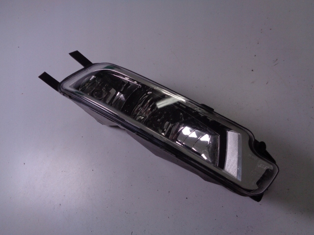 фото №1, Противотуманная фара правый перед vw passat b8 2014-