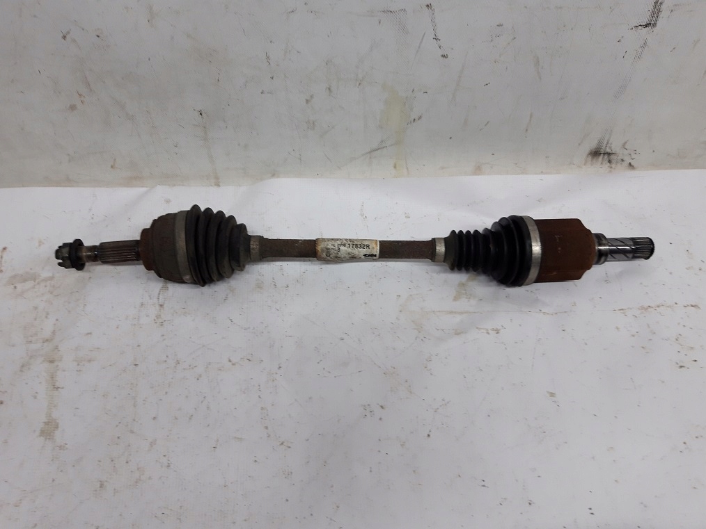 фото №1, Dacia sandero ii stepway 0.9 2016- привідний вал ліва