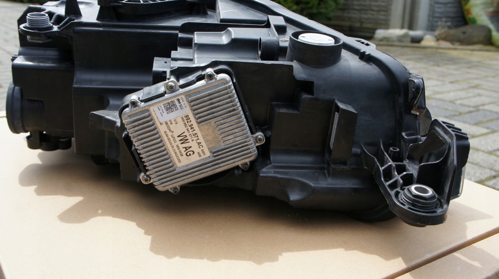 фото №7, Передня права лампа skoda scala full led