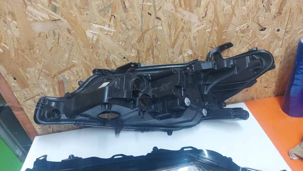 фото №3, Лампа корпус лампы правая правый r перед передняя toyota camry led full viii