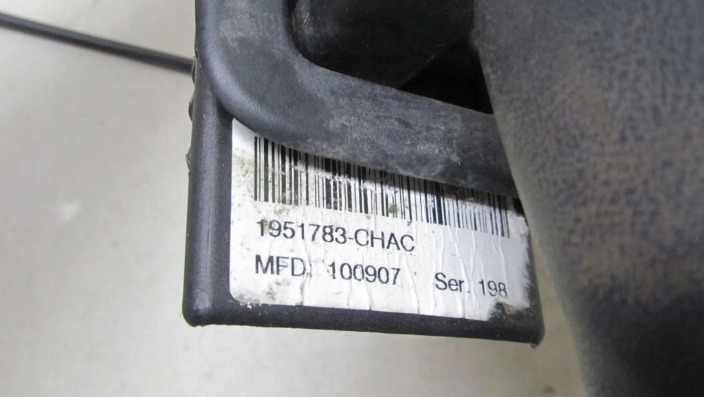 фото №8, Volvo v60 подголовник сиденье левый задняя задний 10-