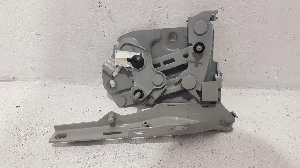 фото №3, Петля капот лівий porsche taycan 9j1