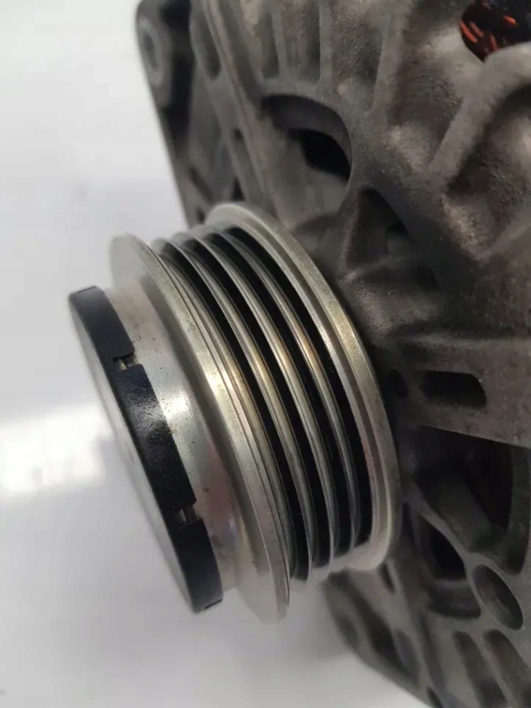 Генератор 14v 200a mercedes 4.0 v8 c63 amg m177980 w190 x290 w205 s205 w22 в Україні