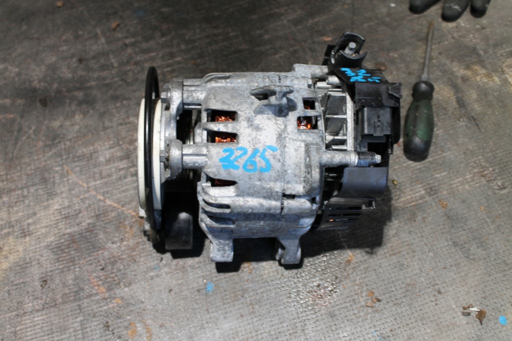 Купити Peugeot 308 t10 1.6 hybrid 22/23r генератор оригінал