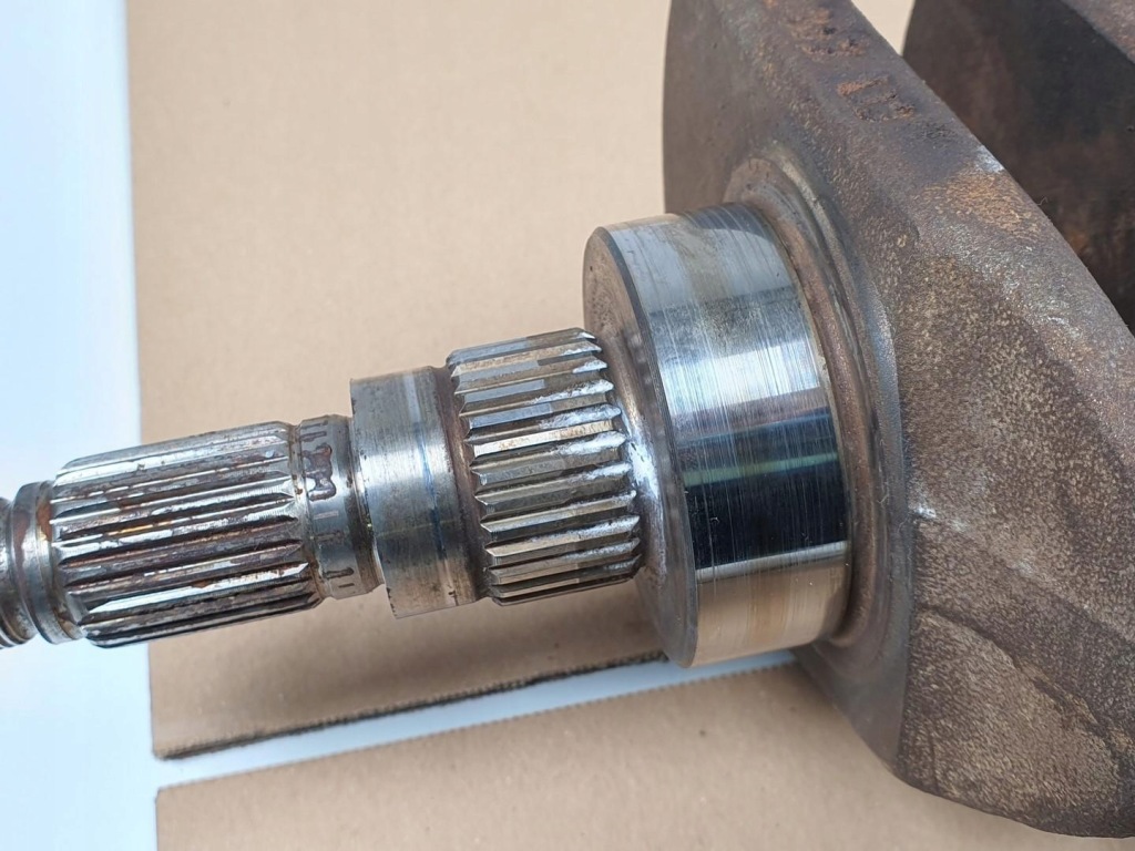 Wał колінчастий volvo 940 3.0 b63049 Доставка