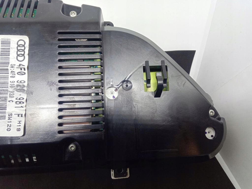 фото №8, Счетчик приборы audi a6 c6 4f0920981f