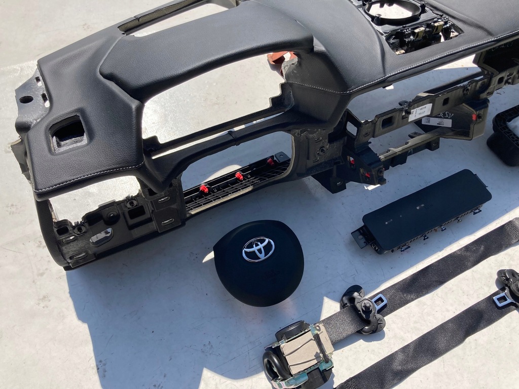 фото №5, Toyota supra приборная панель приборная панель консоль подушки безопасности ремни