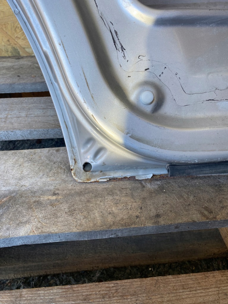 Дверь левое  задняя mercedes ml w163 серебристый в Украине