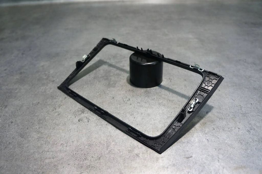 фото №7, Рамка панель захист радіо навігації volkswagen golf vi 5k0858061f