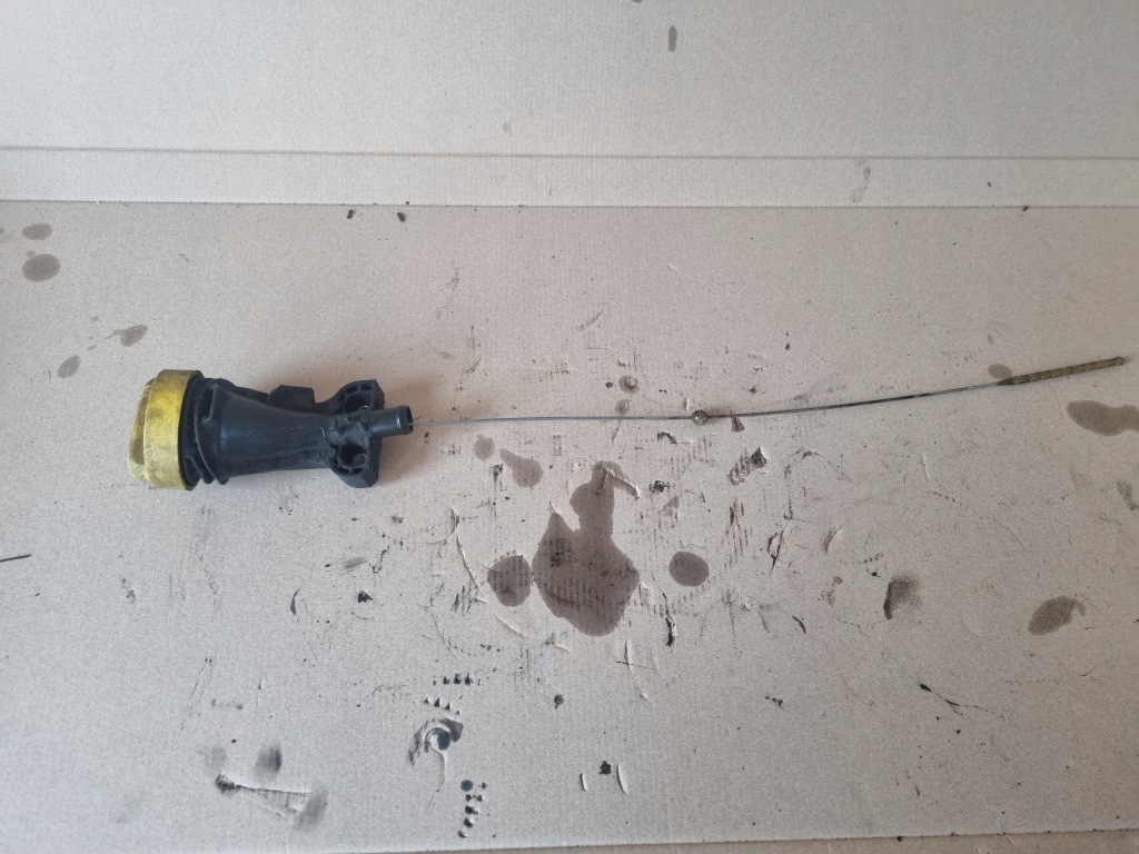 фото №1, Renault koleos 2.0 dci щуп щуп масла