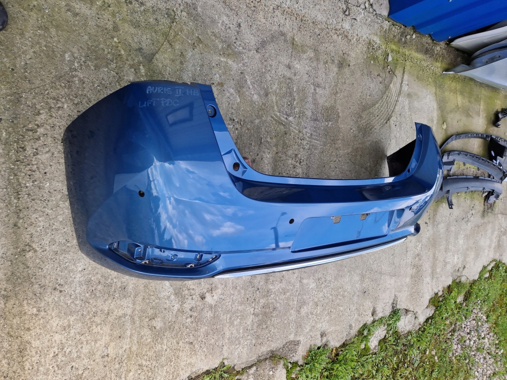 Купити Auris 2 рестайлінг  hb - бампер задній задній pdc