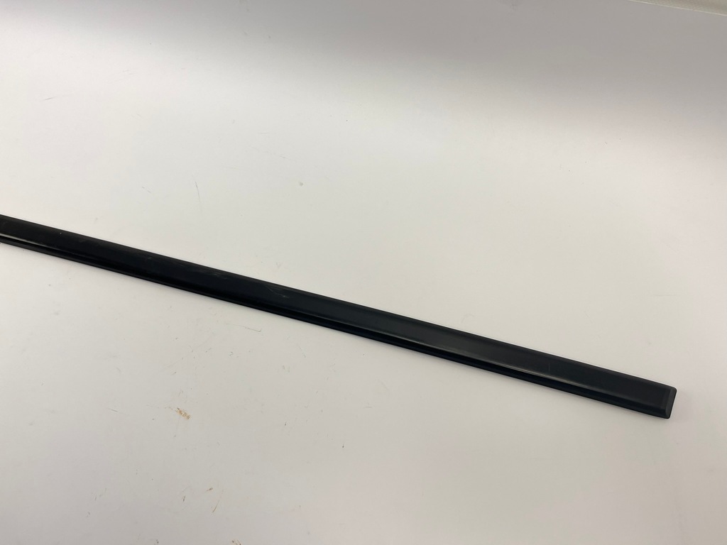 фото №8, Узкая молдинг боковая дверь правый перед правая передний верхний mercedes 190 w201