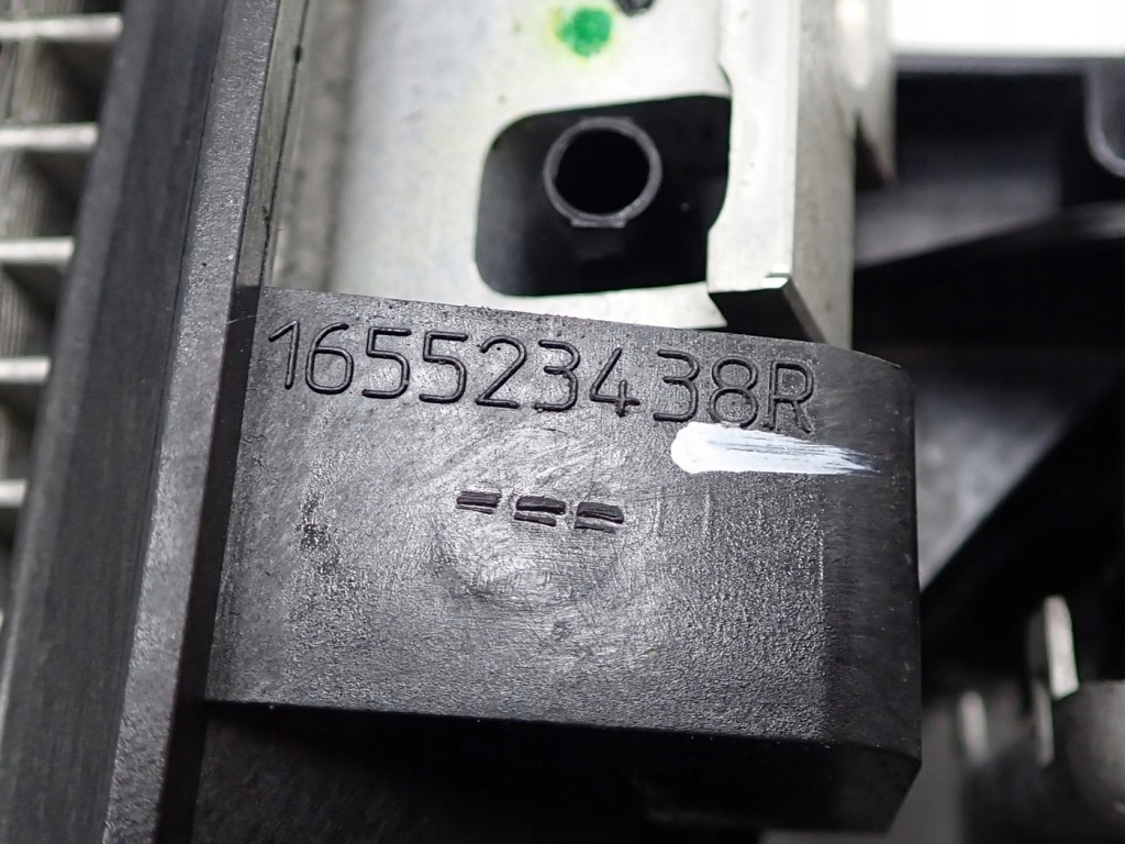 Комплект радіатор води кондиціонера вентилятор dacia sandero 3 3 1.0 tce в Україні