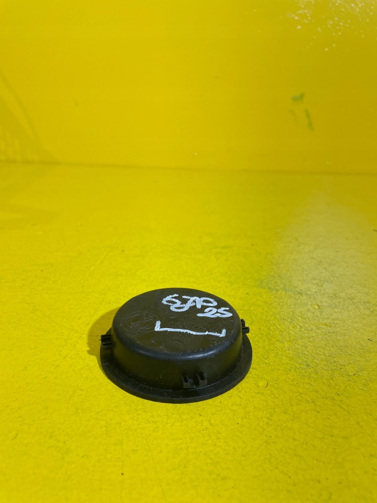 Fiat 500 - крышка заглушка фонари 1309743070 Недорого