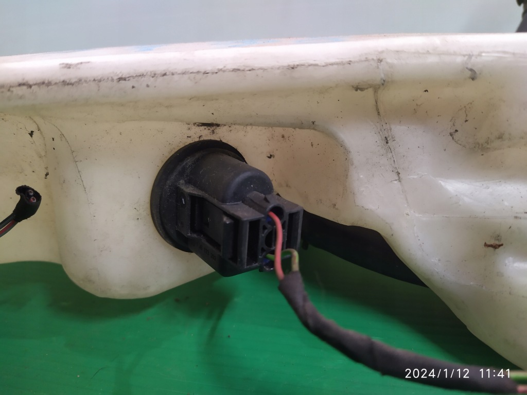 фото №7, Бачок омивача помпа заливна горловина audi a5 8t0955453