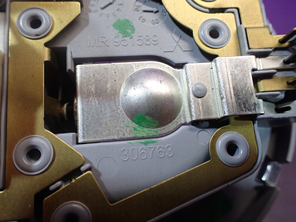 фото №4, Colt vi z30 3d лампа стельовий кабіни перемикач люк mr951589