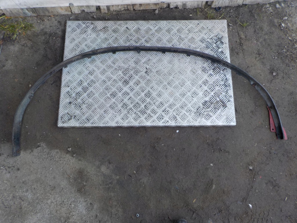 фото №5, Hyundai i30 07 молдинг pod бампер накладка-спойлер спойлер