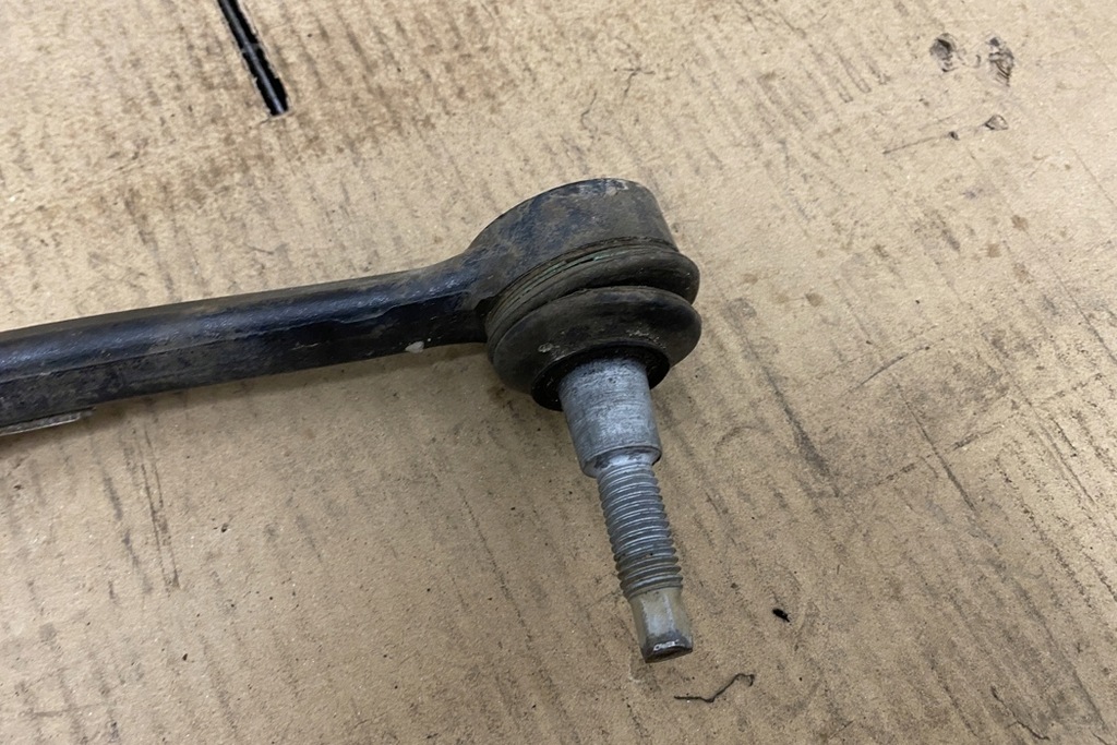 фото №6, Важіль нижній передній правий ford usa mustang convertible fr3c3078bb 2.3l