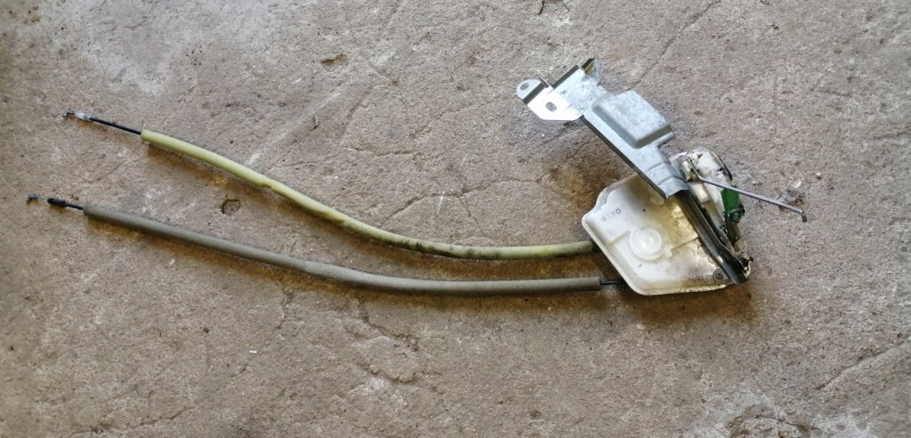 фото №1, Mazda 2 07-14 de замок левый передний europa 7pin