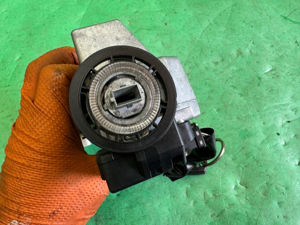 Бортовой компьютер набор стартовый иммобилайзер запуск suzuki sx4 1.9 ddis 06- sedici в Украине