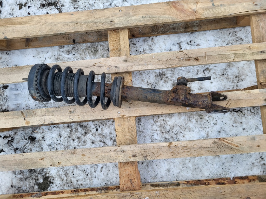 фото №1, Dodge challenger амортизатор левый перед mcperson 04895412ac