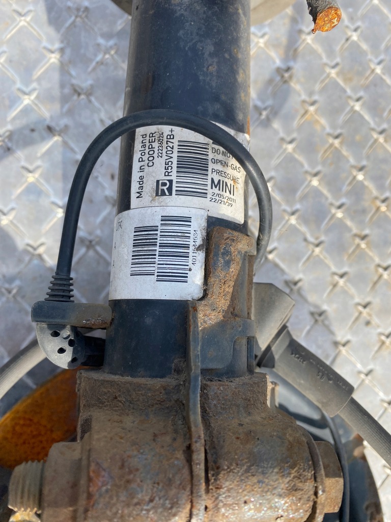 фото №4, Mini cooper r55 r56 амортизационная стойка поворотный кулак правый перед