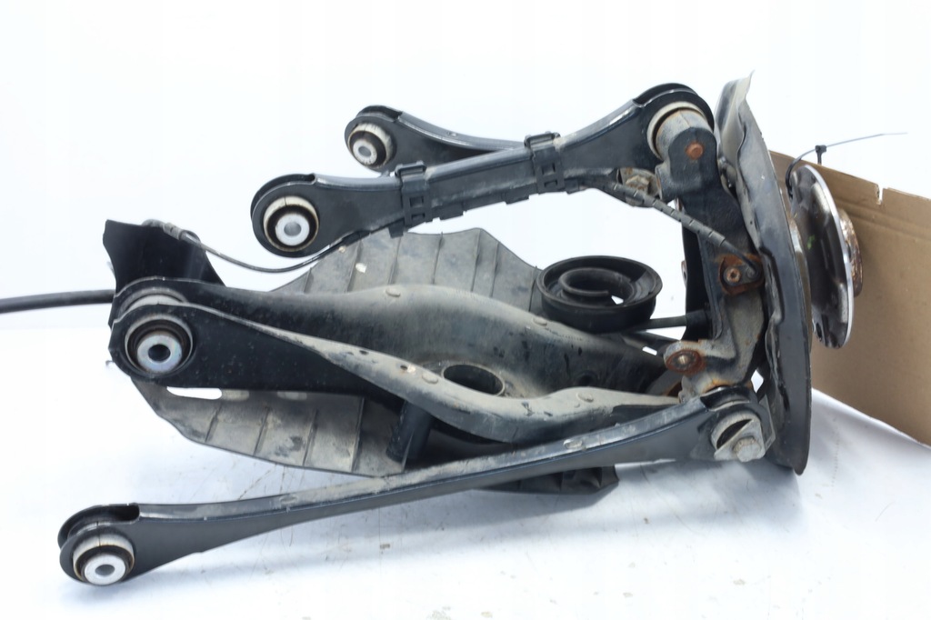 фото №6, Поворотний кулак важіль правий задня bmw f20 f30 6792530