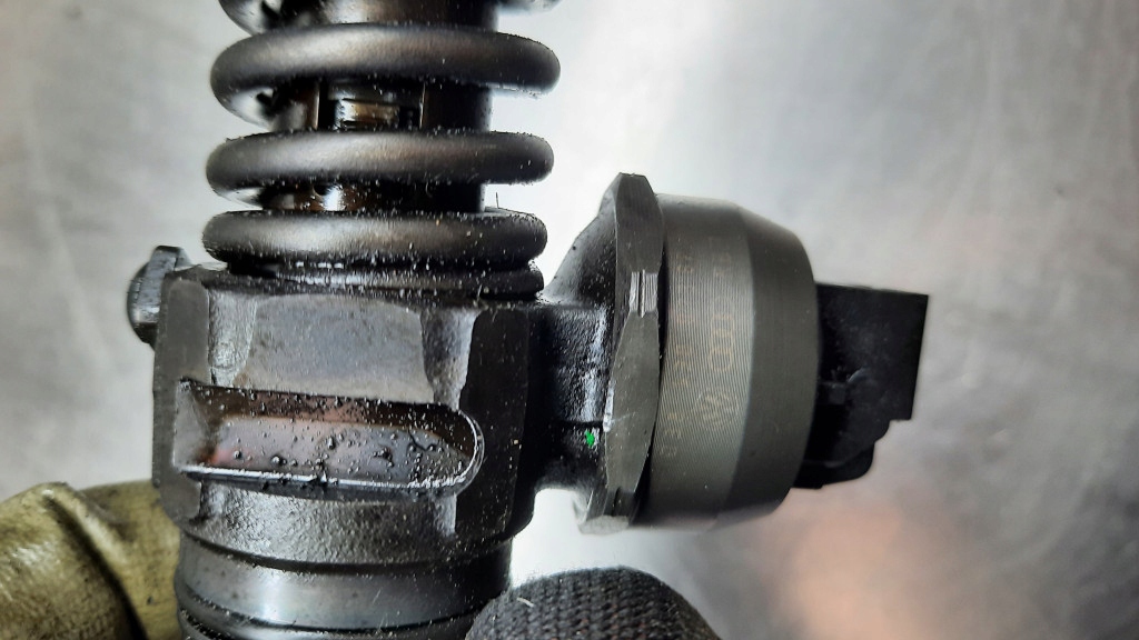 фото №7, Насос-форсунки 038130073bp vw polo 9n 1.4 tdi 3 штуки