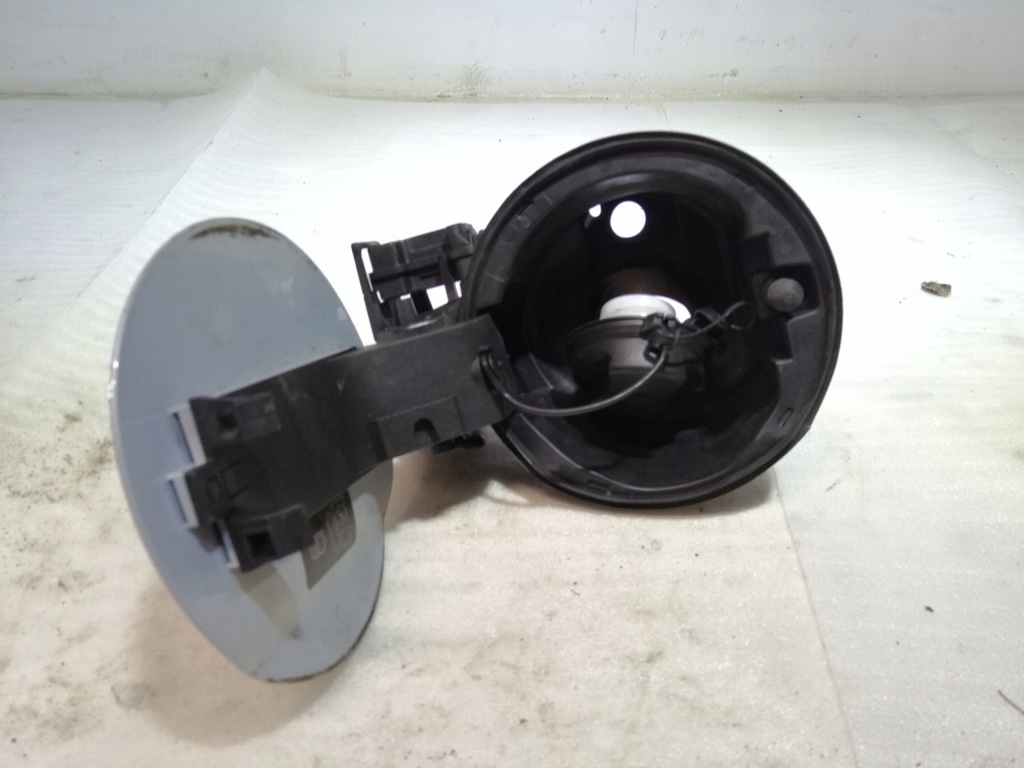 Opel adam кришка заливної пального оригінал колір в Україні