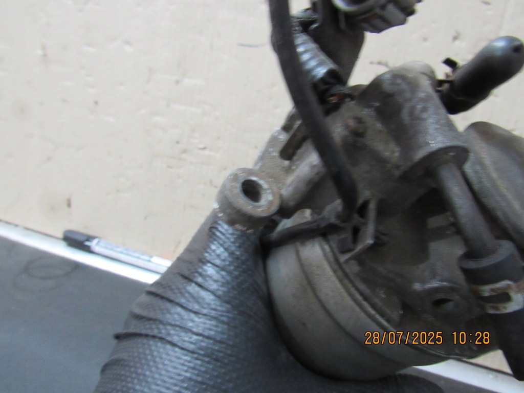 фото №9, Основа фільтра пального corolla e15 1.4d4d 90km