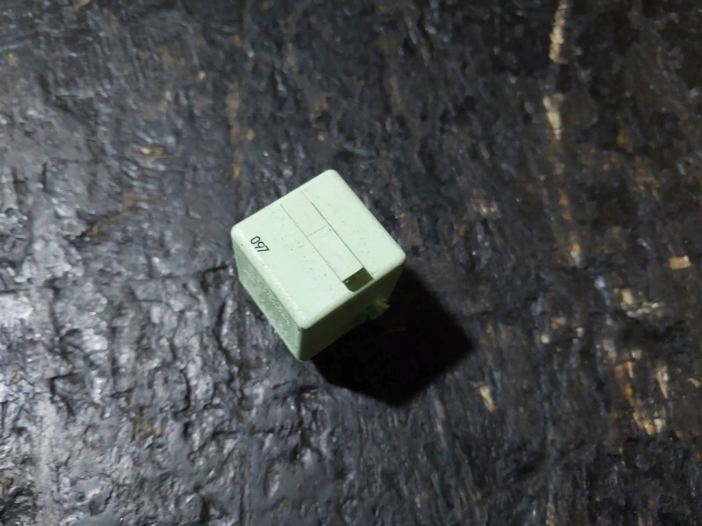 фото №7, Реле bmw 3 e36 8373700 61368373700