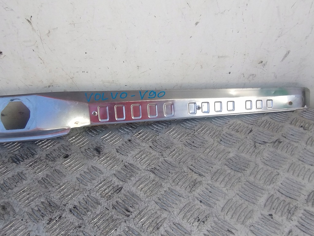 фото №8, Volvo v90 молдинг багажника