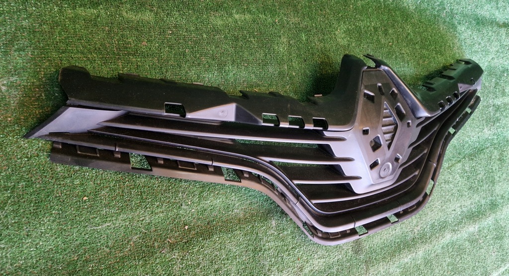 фото №3, Решётка радиатора передняя решётка радиатора перед renault captur 1 i 623102335r