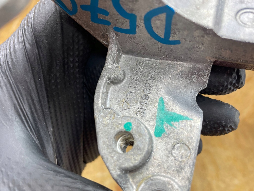 фото №10, Кронштейн кронштейн кронштейн насоса wody volvo v90 s90 31657511 31493255 2016-