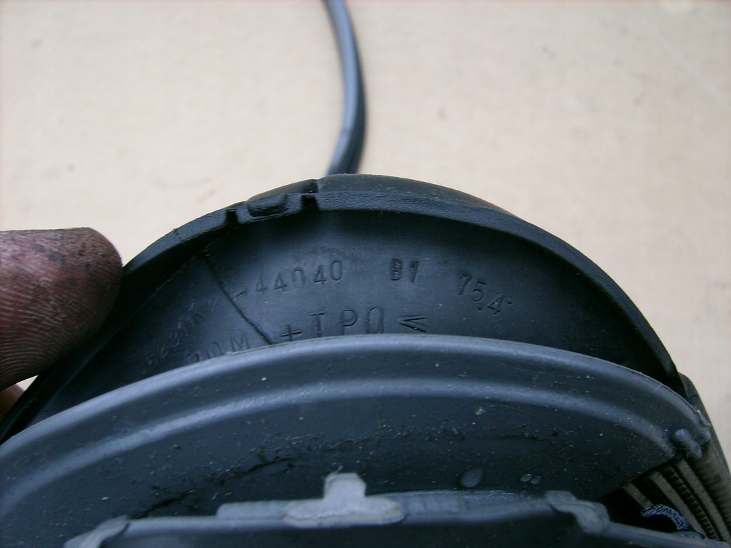 фото №8, Прокладка двері правий перед europa toyota avensis verso 01-03r