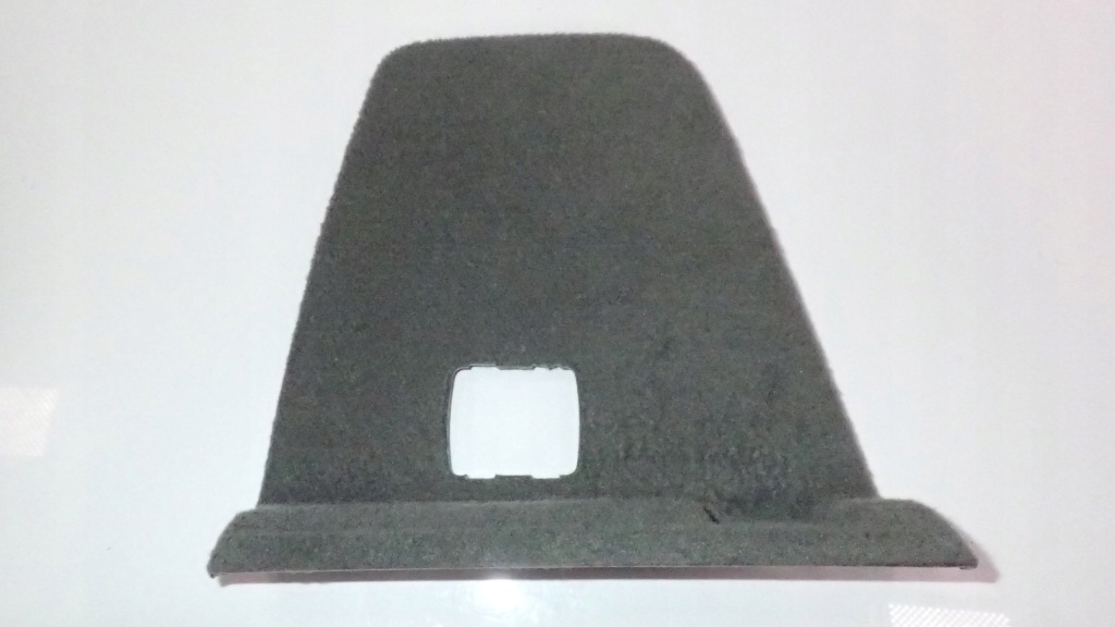 Купить Заглушка багажник правый  задний audi q7 4l0863990