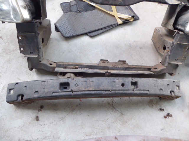 фото №3, Voyager iv pas передний балка фара l/p