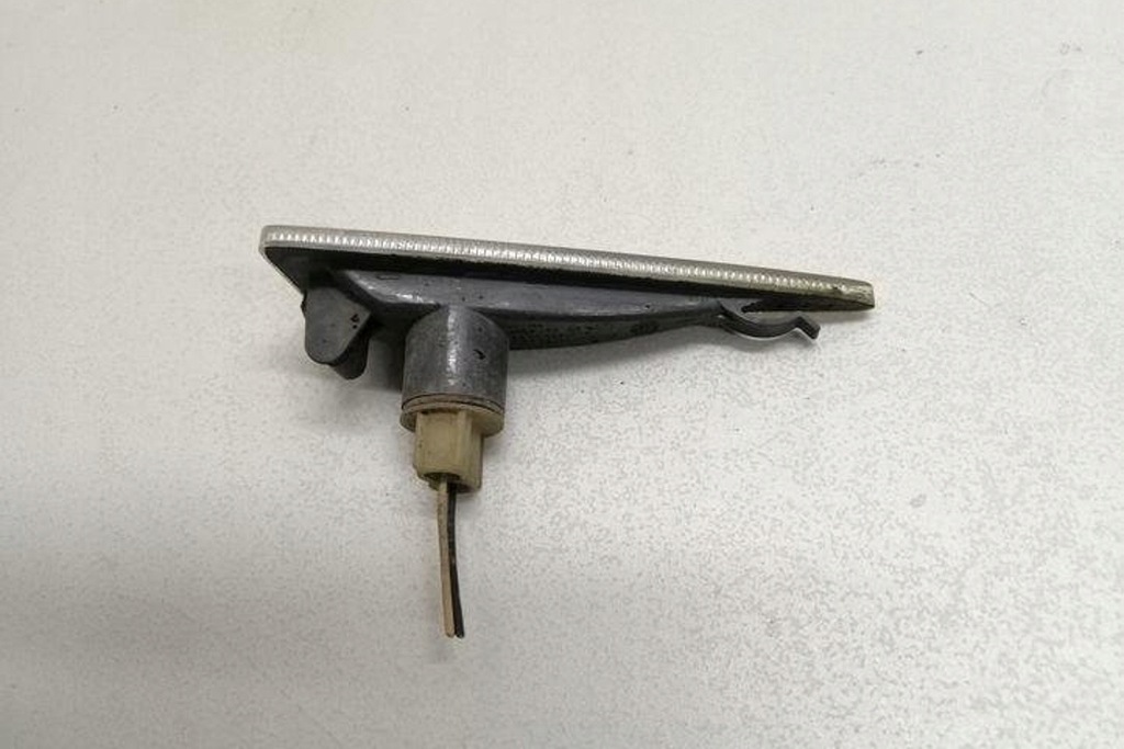 фото №1, Левый поворотник крыла renault grand scénic ii jm0/1_ 8200027151