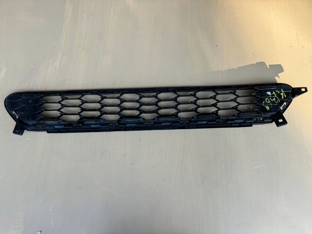 Hyundai i30 3 3 рестайлинг  n-line 20r- решётка средняя бампера перед передняя Киев