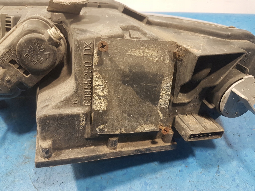 фото №7, Peugeot 406 coupe фара правый