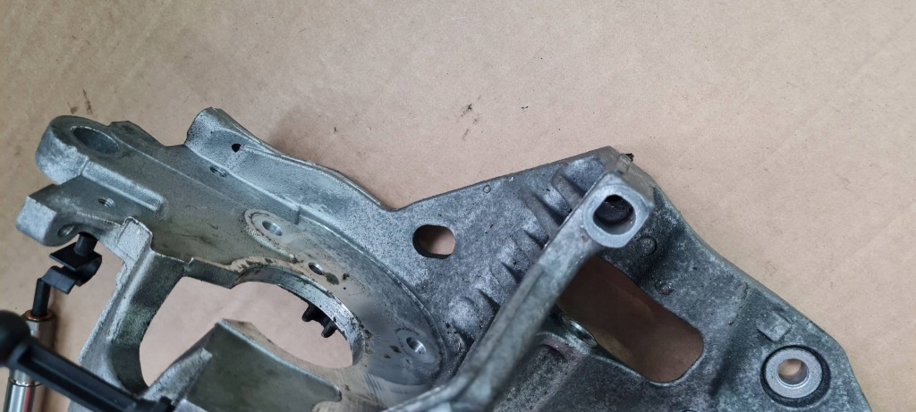 Купить A5 8w a3 8v кронштейн держатель генератора 1.6 tdi 04l903143b golf vii leon 3