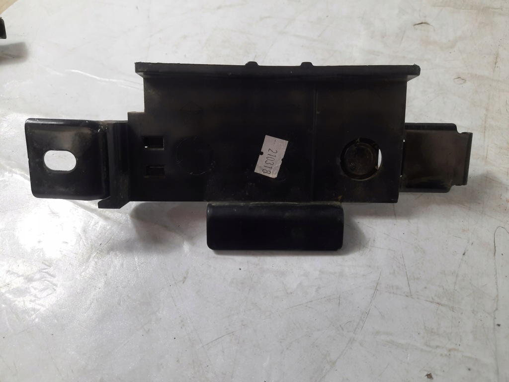 Купить Jeep compass 17- кронштейн аккумулятор 68304796aa америка