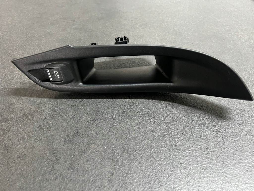 фото №1, Панель окон правый ручка focus mk3 bm51-a237w20-bew