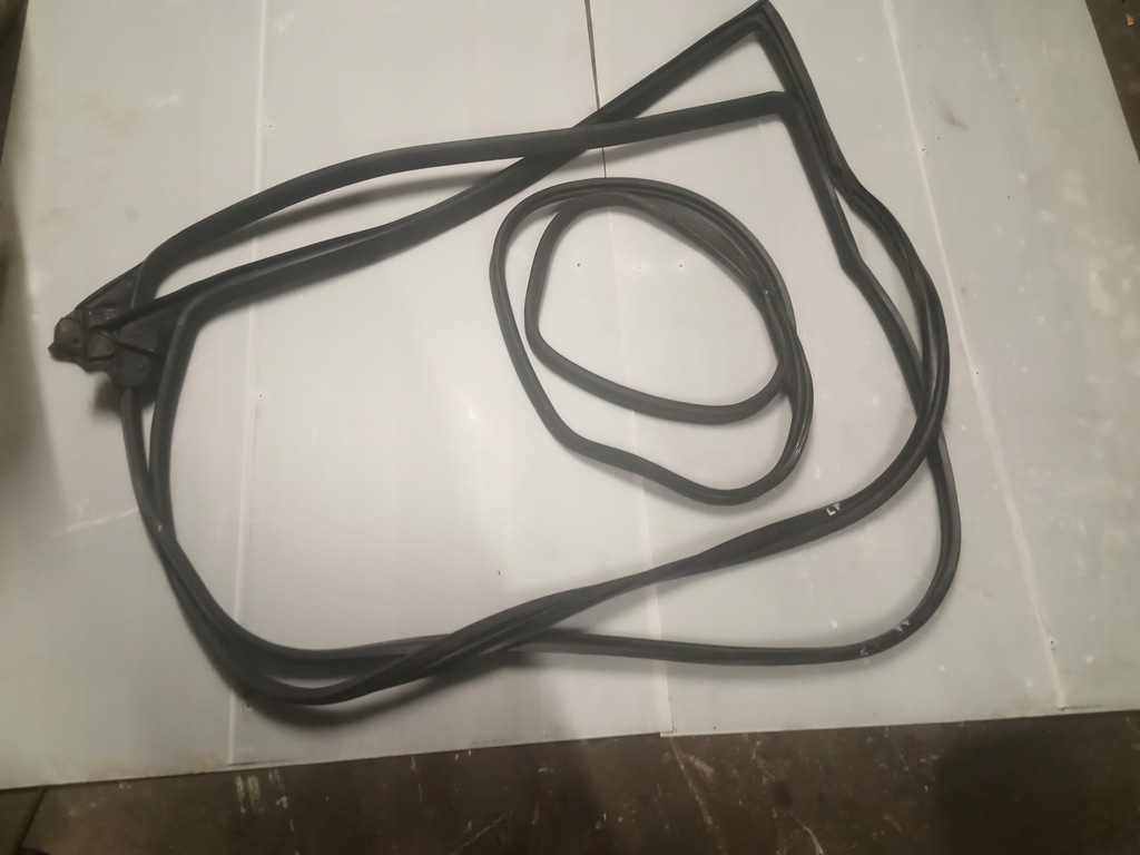 фото №1, Alfa romeo mito 3d прокладка двері права ліва