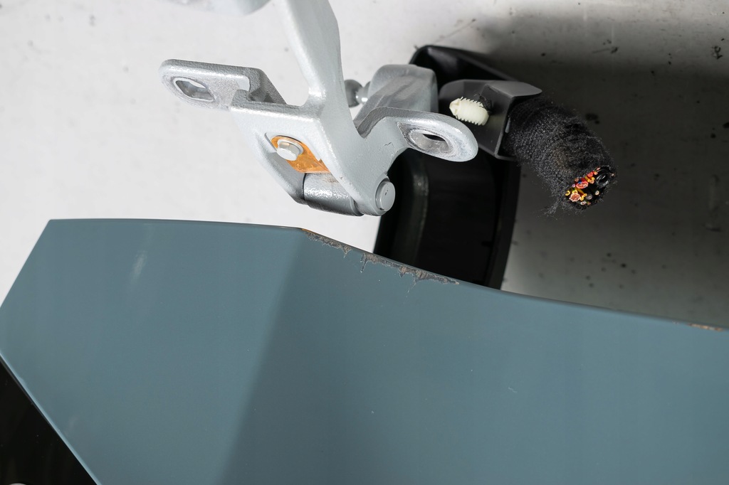 фото №8, Bmw xm g09 крышка багажника багажника задняя задняя стекло цвет c5y cape york