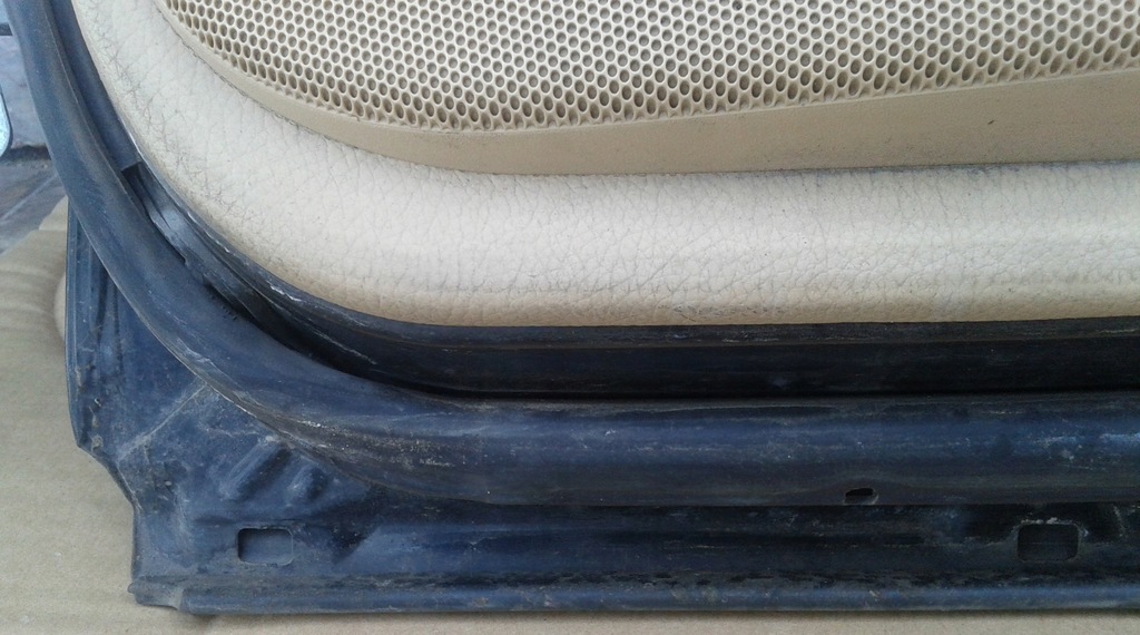 фото №15, Дверь правый задняя mercedes w203 c-klasa kombi 197