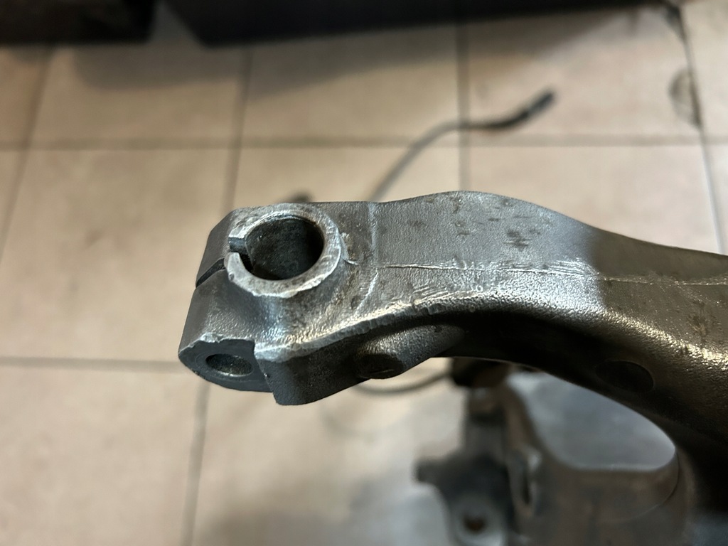 фото №11, Ступица поворотный кулак левый перед audi a8 d2 2.5 2.8 3.7 4.2 lift 99-02