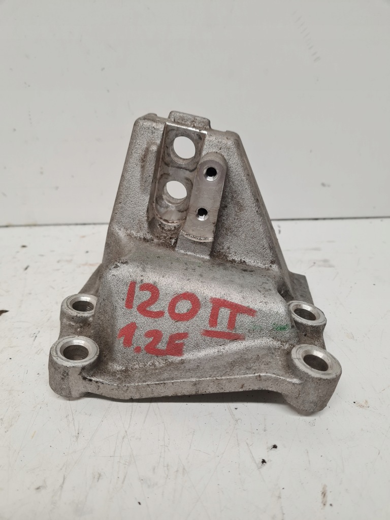 фото №1, Hyundai i20 ii кронштейн коробки передач 1,2 2014-